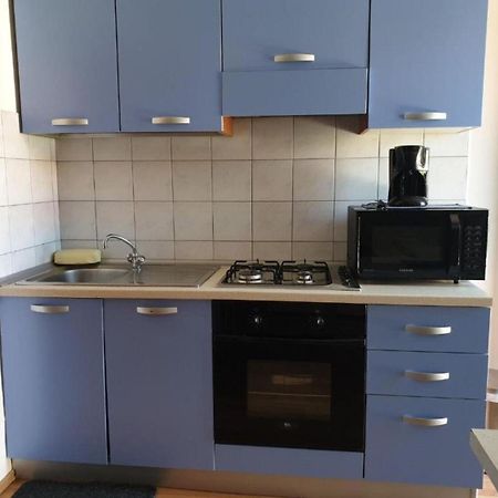 Apartments Berto - 500M To The Beach Rovinj Bagian luar foto