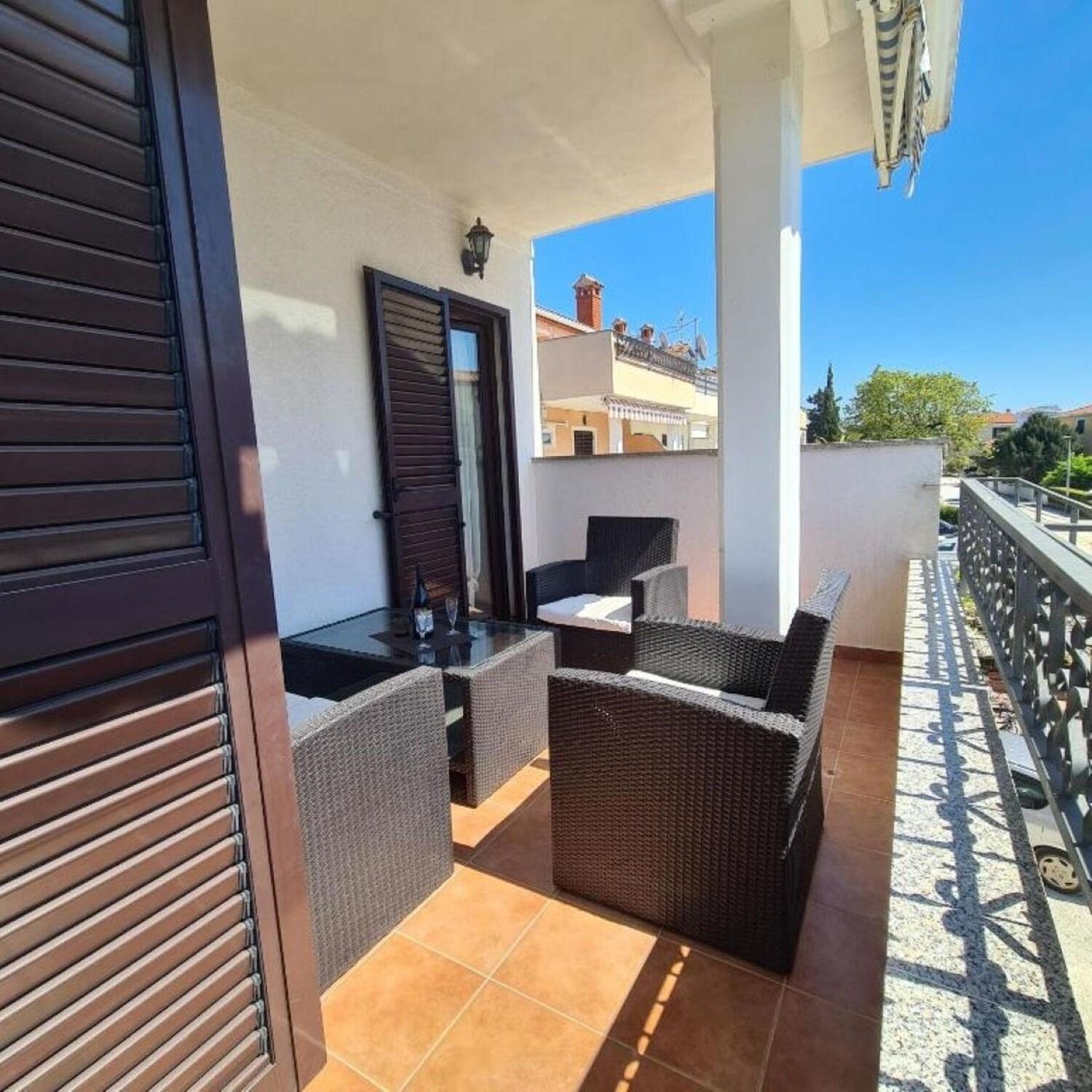 Apartments Berto - 500M To The Beach Rovinj Bagian luar foto