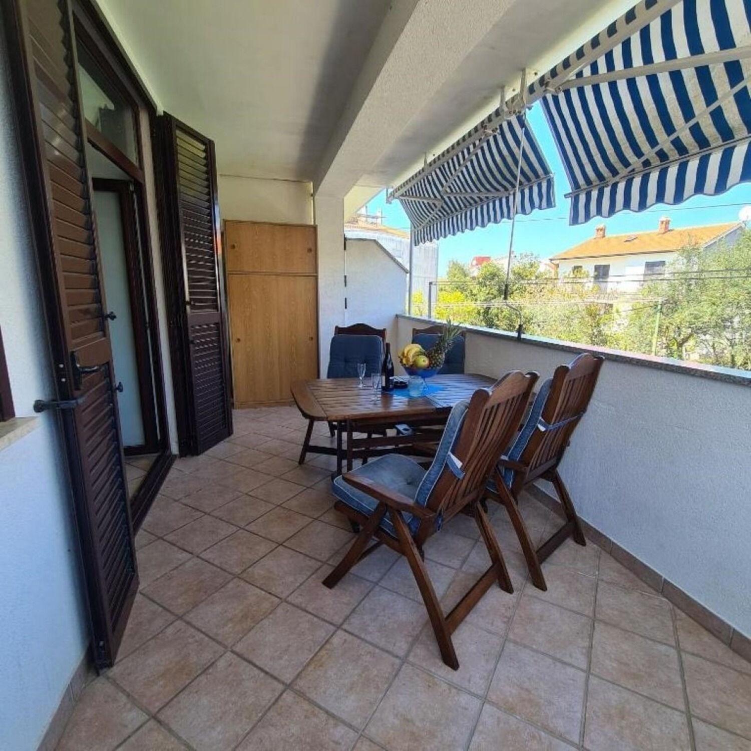 Apartments Berto - 500M To The Beach Rovinj Bagian luar foto
