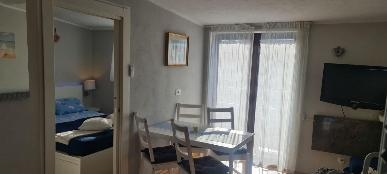 Apartments Berto - 500M To The Beach Rovinj Bagian luar foto